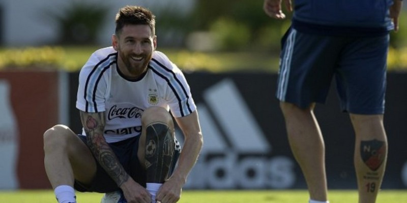 Messi lideró el ensayo táctico con Icardi de nueve