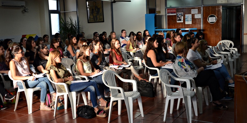 Comenzó el ciclo de Actualización Académica