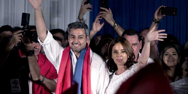 Con suspenso y un final apretado, el oficialista Mario Abdo Benítez es el nuevo presidente paraguayo