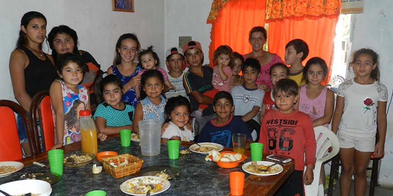 Un comedor donde los sueños crecen