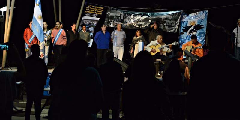 Emotiva velada de veteranos de Malvinas