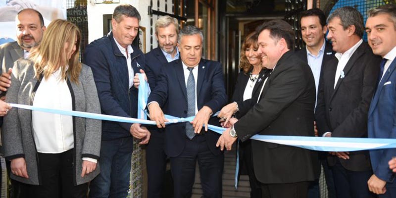 En Maipú, Cornejo y Frigerio inauguraron la primera clínica sustentable del país