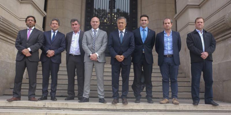 Mendoza y La Pampa, reunidos por fallo de la Corte