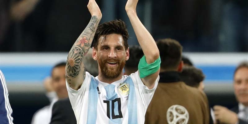 La noche blanca y salvaje del Messi feliz