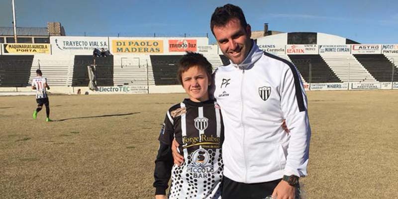 Agustín necesita de todos
