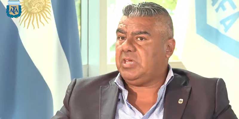 Tapia pidió disculpas y respondió: “Los que nos tratan de ignorantes, nos subestiman”