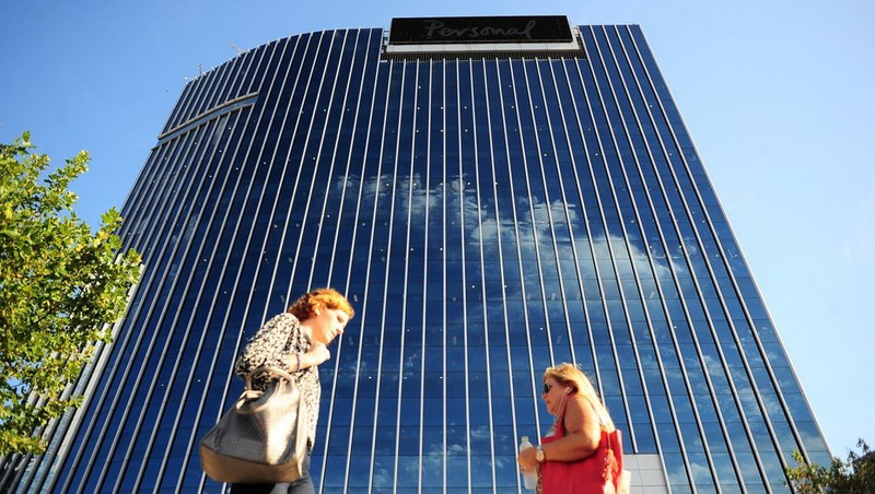 Con exigencias, se aprobó la fusión entre Telecom y Cablevisión