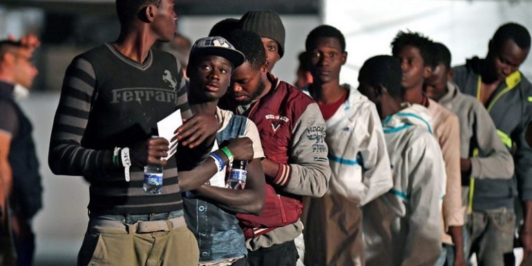 Europa convoca a una cumbre urgente por la crisis de los inmigrantes