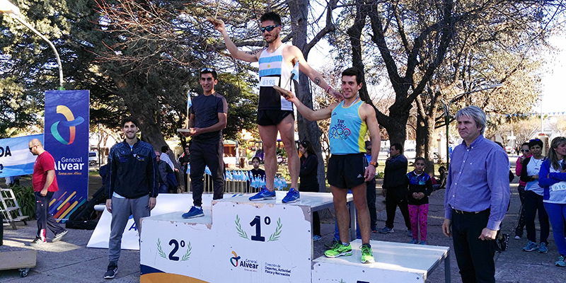 Fernando Di Rosso se quedó con la 1ra Carrera de la Bandera