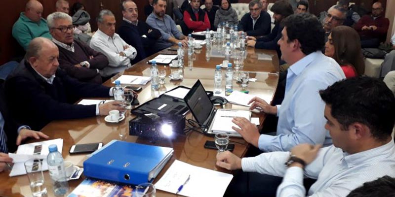 Productores y bodegueros apoyarán al Gobierno en el proyecto de ley contra la Lobesia Botrana
