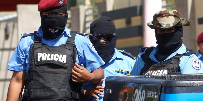 Crisis en Nicaragua Fuerzas de Ortega atacan una iglesia, refugio de opositores, y matan a dos estudiantes