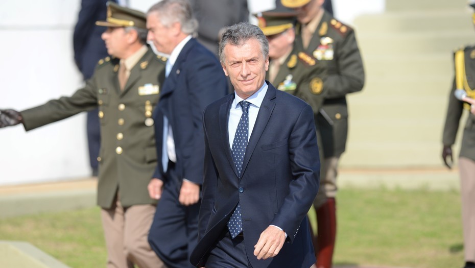 La reforma militar arranca con más acento en la economía que en la estrategia