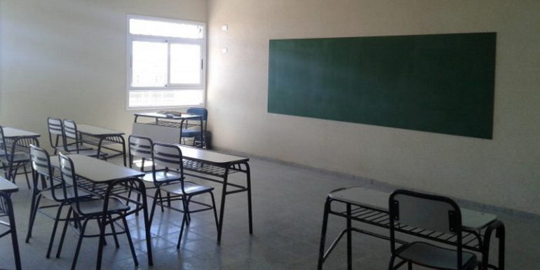 800 alumnos en riesgo por escape de gas en otra escuela