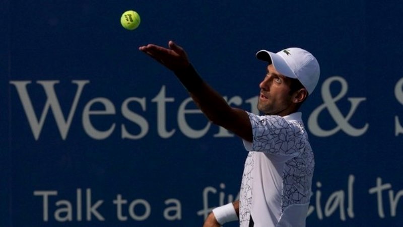 Novak Djokovic superó a Roger Federer y se consagró campeón en Cincinnati