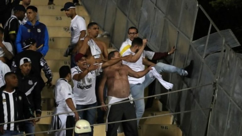Escándalo en Brasil: suspenden el partido de Independiente y Santos por incidentes