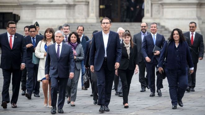 Cuestión de confianza en Perú: las 4 reformas que quiere aprobar el presidente Martín Vizcarra y por las que podría llegar a cerrar el Congreso