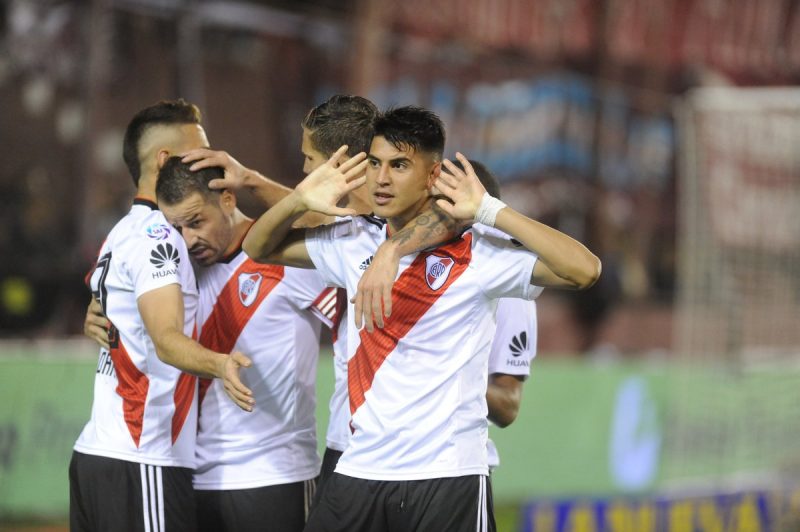River aplastó a Lanús como visitante