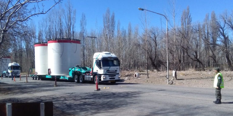 Fracking: Llegaron a Malargüe camiones con tanques
