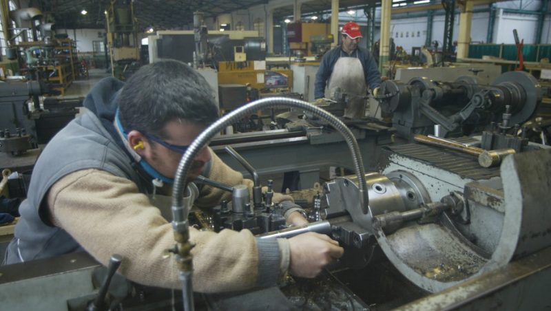 Fuerte baja de la industria: cayó 7,2% en agosto
