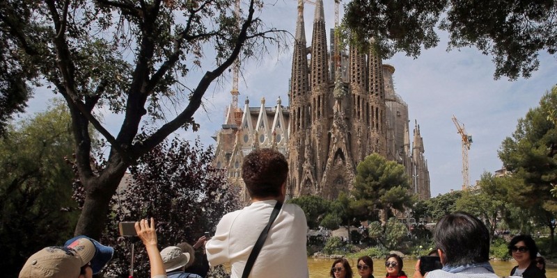 En 136 años de construcción, la Sagrada Familia jamás pagó un impuesto, hasta ahora