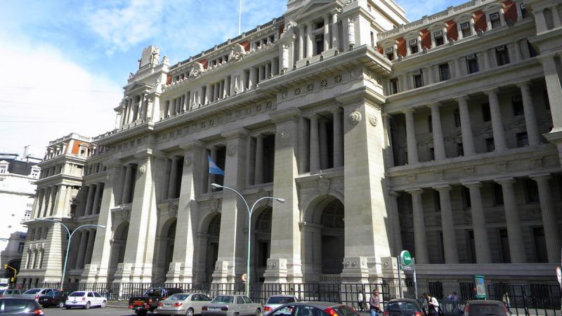 Ordenaron cubrir la vacante de un tribunal clave mediante sorteo público