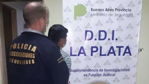 Una joven de 13 años se cortaba los brazos y sospechaban de un juego online, pero era porque su padre la violaba