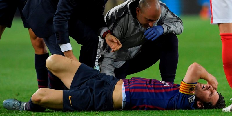 Messi sufrió una fractura de radio en su brazo derecho