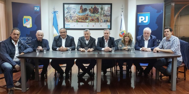 Felipe Solá volvió al PJ junto a Héctor Daer para integrar la mesa de Acción Política