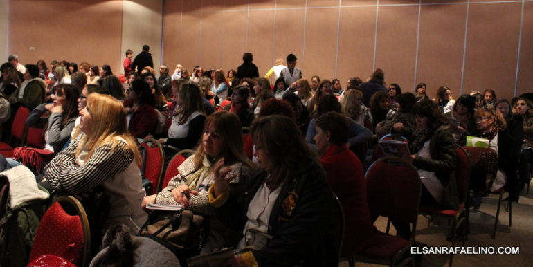 Continúan los cursos y ateneos del Plan Provincial de Estímulo Docente