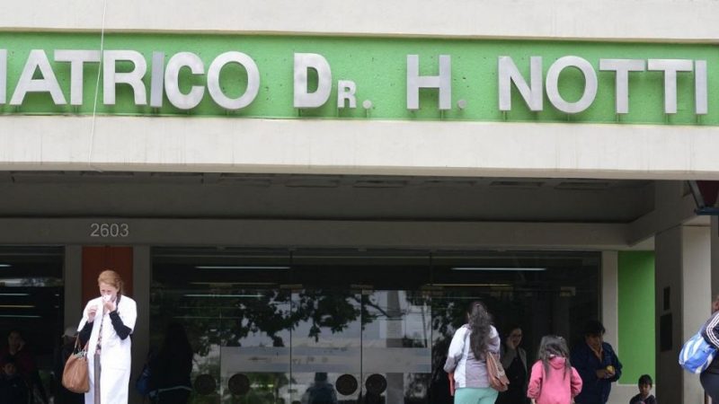 Médicos se manifiestan por las agresiones que sufren en hospitales