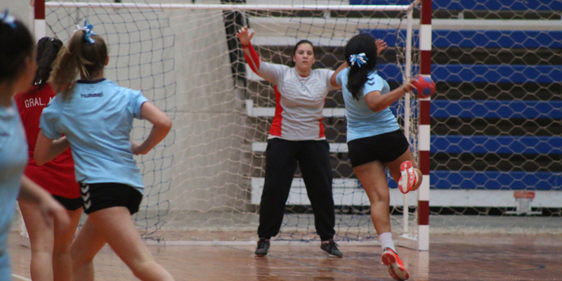 Las Selecciones de Argentina de Handball Menores jugaron amistosos con Alvear en la previa del Campeonato Sudamericano