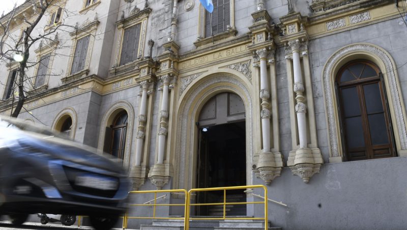 Separan a un profesor de catequesis por acosar a sus alumnas