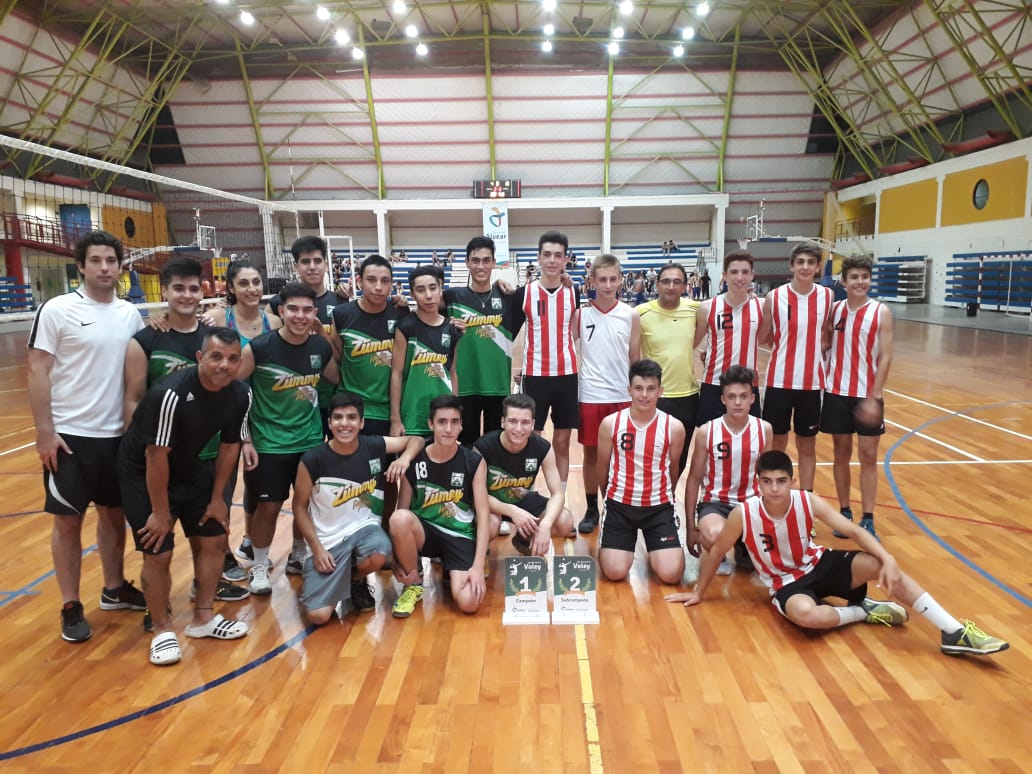 Santo Tomas Moro y Ferro Carril Oeste son los nuevos campeones de la Liga Municipal de Vóley Masculino