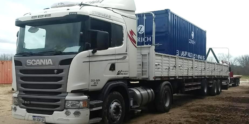 Robaron un camión de la empresa Moncada
