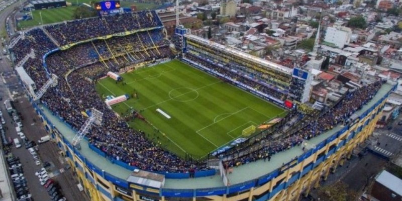 Angelici y las entradas de Boca: “No hay Bombonera que alcance”
