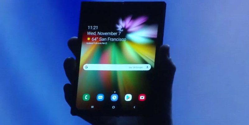 Samsung mostró por primera vez el Galaxy F, su esperado smartphone de pantalla plegable