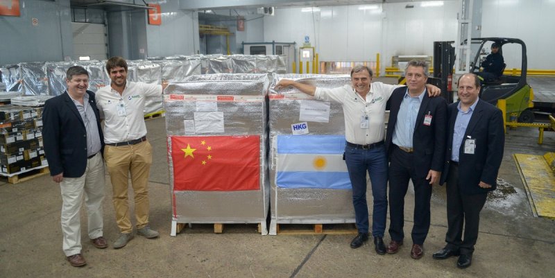 Argentina realizó su primera exportación de arándanos a China