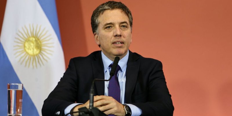 Nicolás Dujovne, sobre el aumento del dólar: “Son movimientos normales, están dentro de la banda de no intervención”