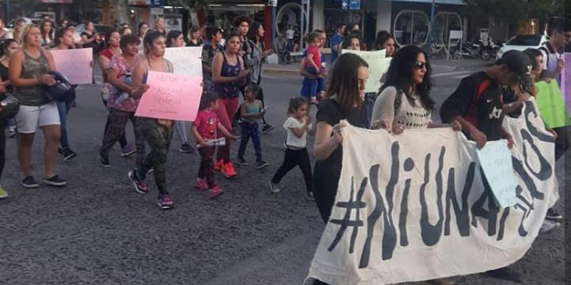 Realizaron una marcha por Roxana