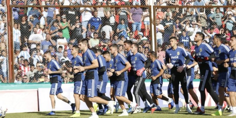 La Selección se entrenó a puertas abiertas en Córdoba