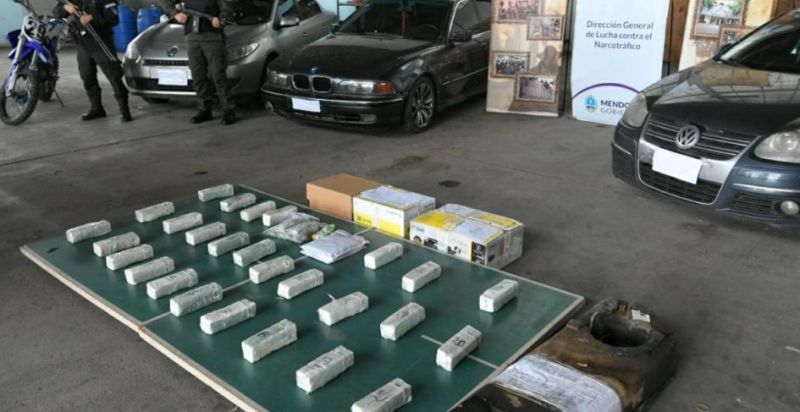 Desbarataron una banda narco: diez mendocinos detenidos con 32 kilos de cocaína