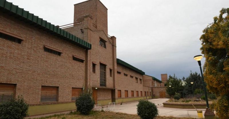 Dónde está la plata que Luján ya pagó por el edificio del Próvolo