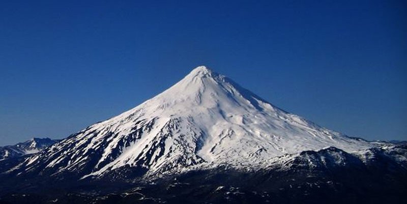 Murió el andinista que había caído en una grieta del volcán Lanín