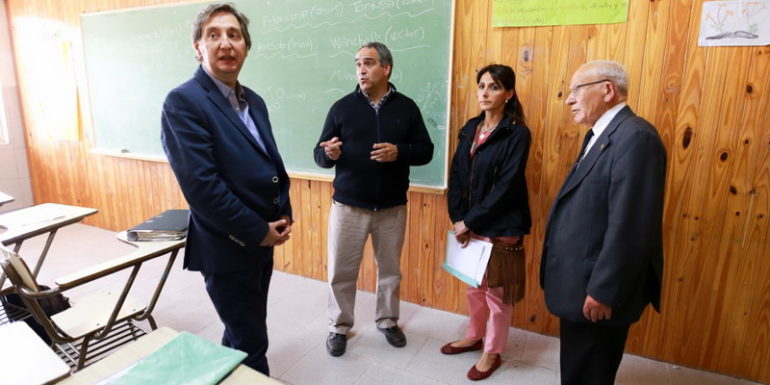 El municipio donó un terreno para ampliar escuela de la Isla