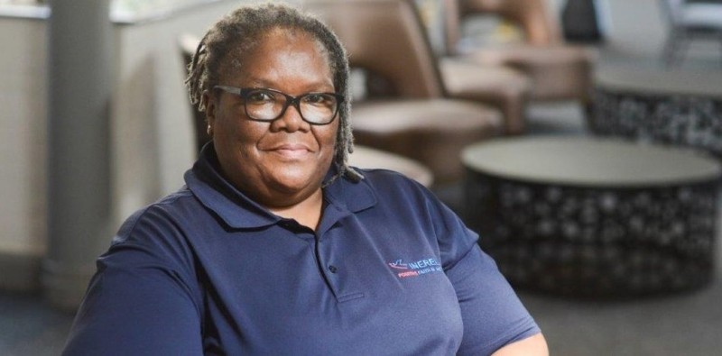 Reverenda, negra, feminista y con VIH, Phumzile Mabizela desafía todos los prejuicios en Sudáfrica