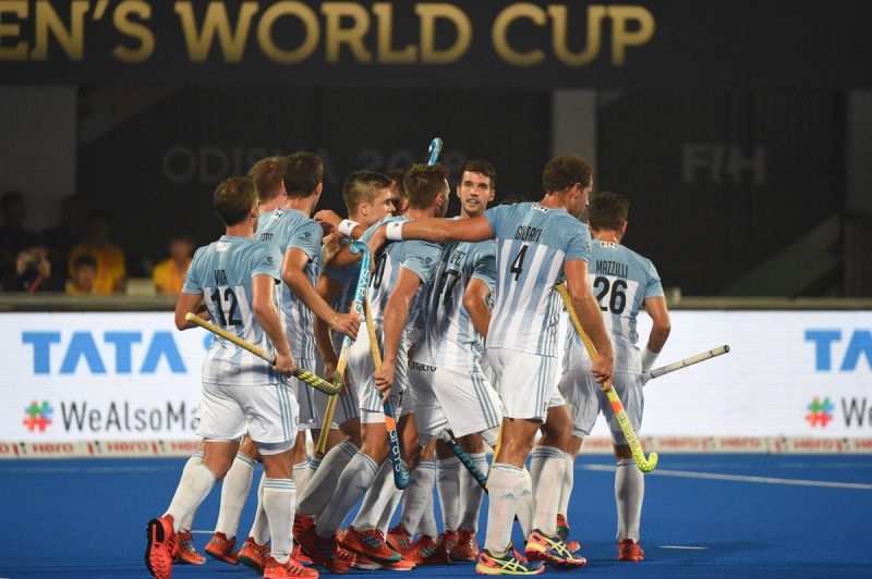 Los Leones perdieron pero avanzaron primeros