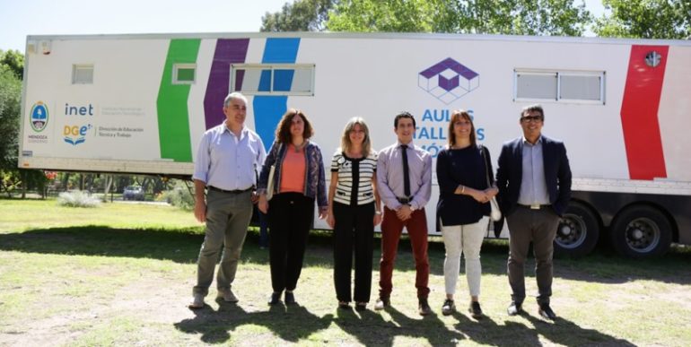 Egresaron 21 estudiantes del curso Electricidad Domiciliaria Monofásica