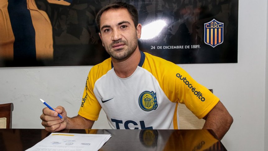 Rinaudo puso la firma y es de Rosario Central