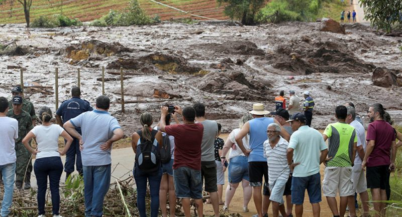 Miles de vecinos son desalojados de Brumadinho ante el temor a que reviente otra represa