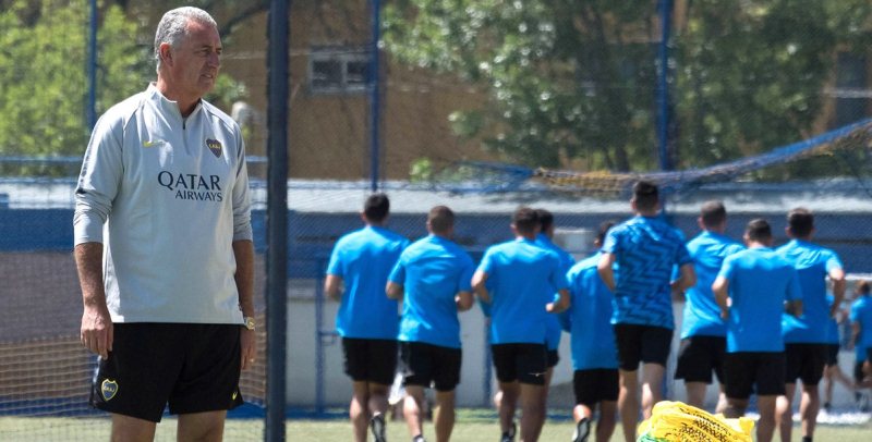 Con la presencia de Nández y una ausencia inesperada, se inició el ciclo de Gustavo Alfaro en Boca